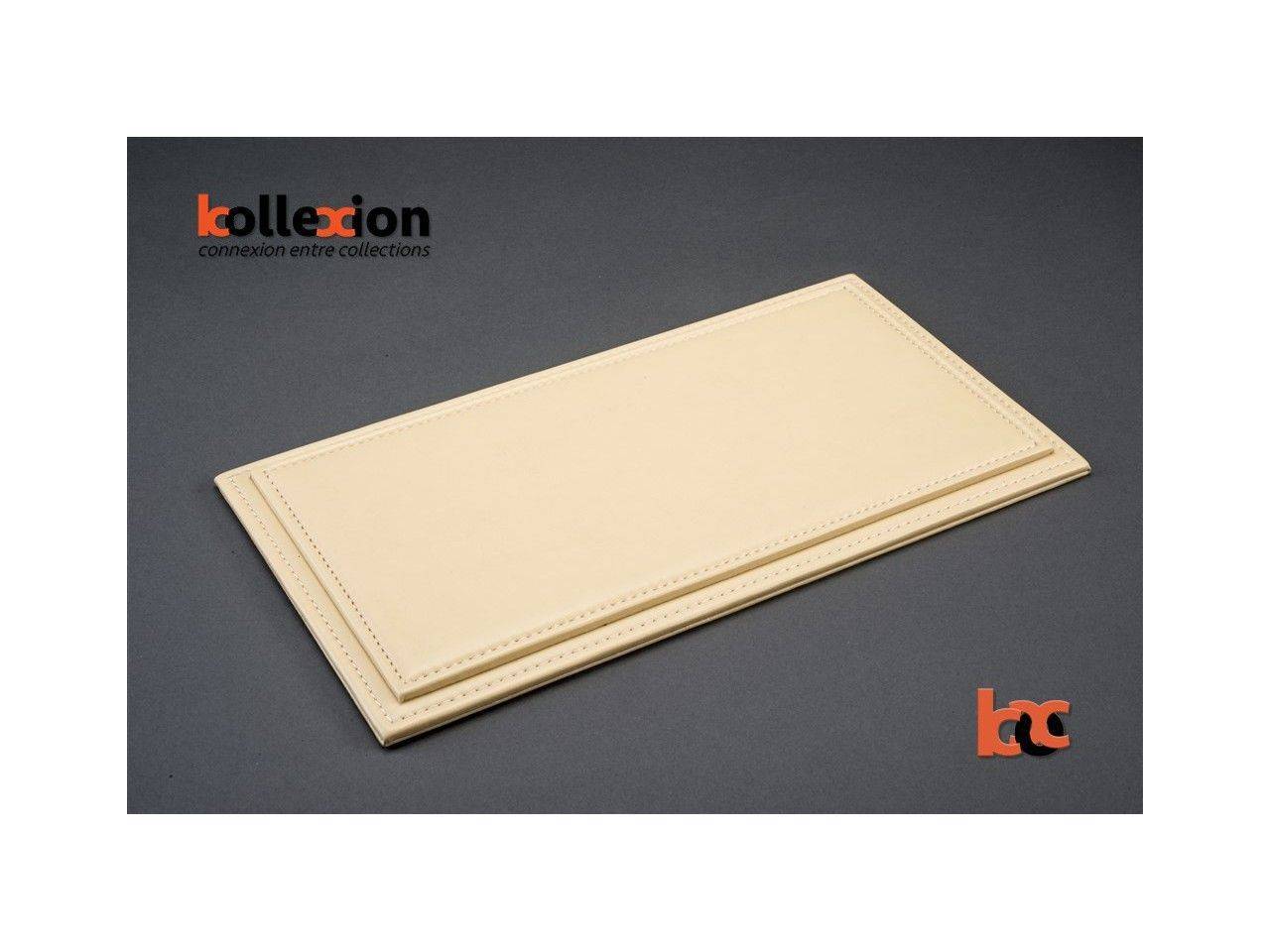 ATLANTIC ATL10014 Vetrina Display Box 1.18 Maranello Base in Pelle - Leather Base 32.5cm x 16.5cm x 12.5cm